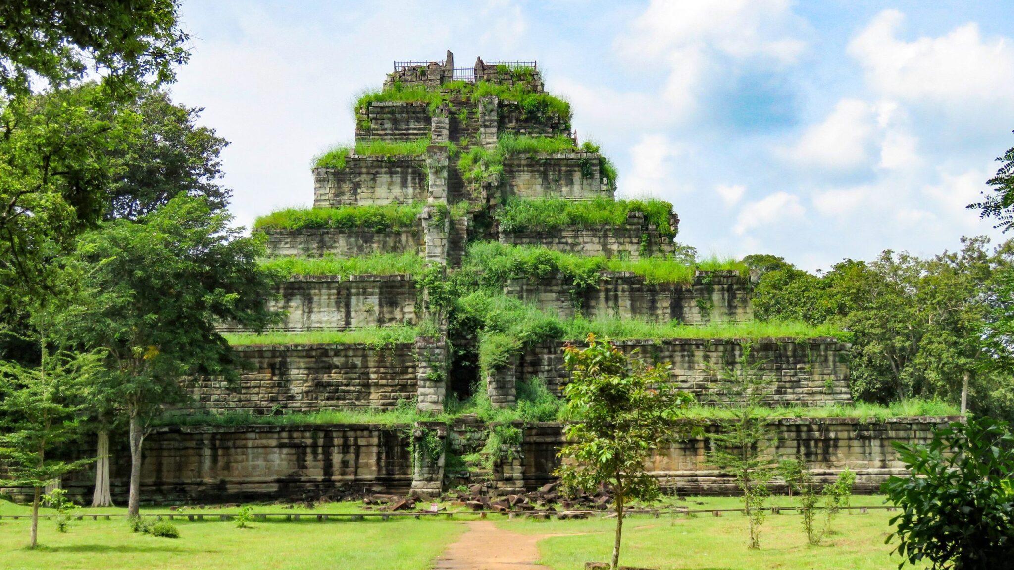 FCN12: CAMBODIA JOURNEY & BEACH 12D11N FCN12: CAMBODIA JOURNEY & BEACH 12D11N